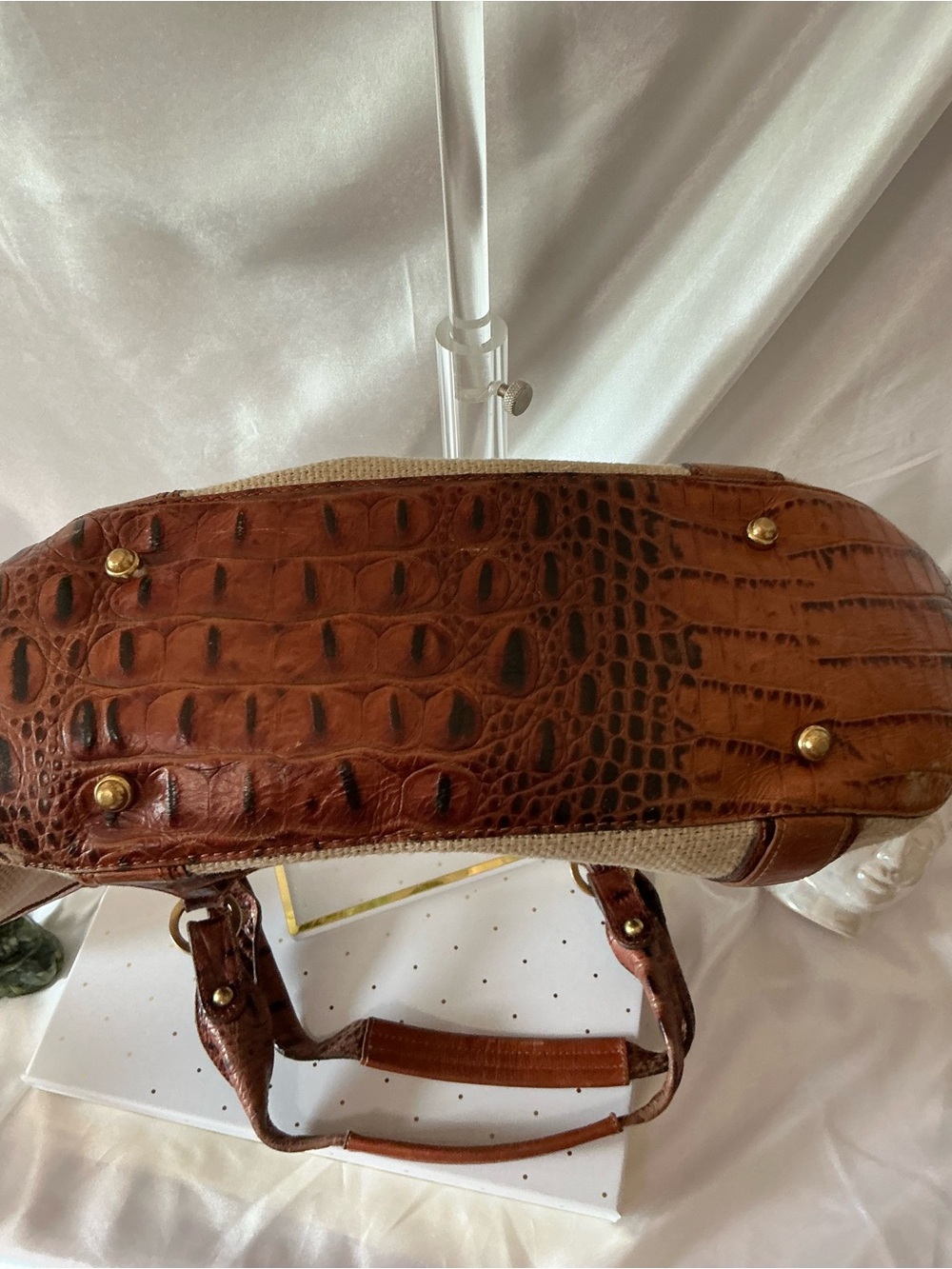 Preloved Brahmin Croc Embossed Leather Trim Raffia Canvas Gold Trim - Picture 12 of 13